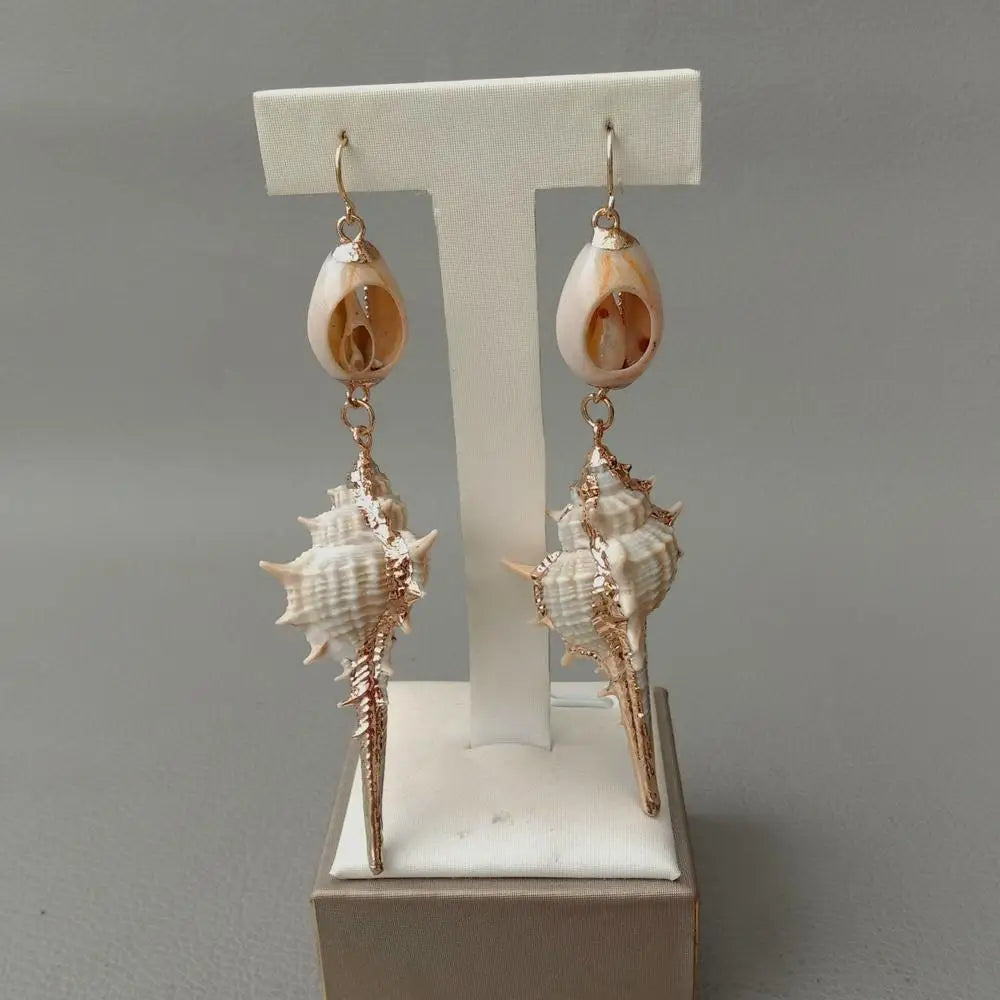 Natural Cowrie Shell SeaSnail Gold color plated Drop Hook earrings Bohemian Fashion Ocean Summer Beach  Female Jewelry Gift